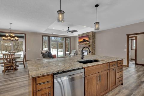 2043 Forest Ct, Saint Cloud, MN 56303 photo 4
