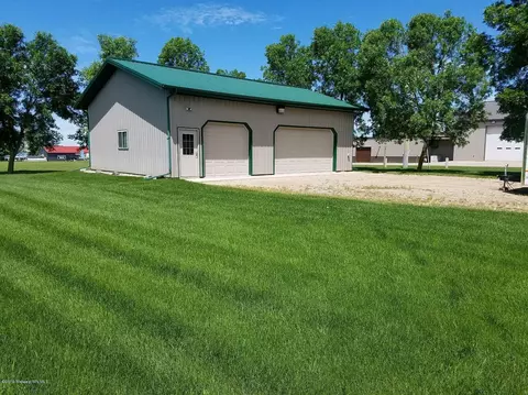 224 Wren Cir, Audubon, MN 56511