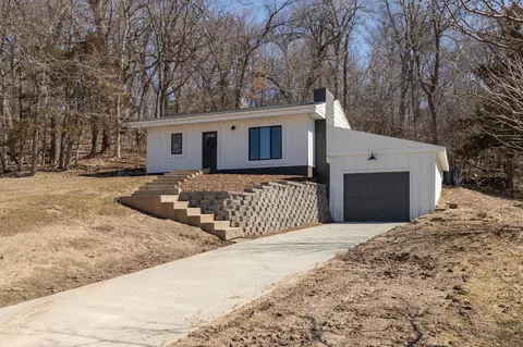 958 14th Ave SW, Rochester, MN 55902