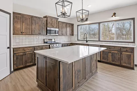 10548 Eagle Cir NW, Coon Rapids, MN 55433