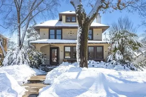 1694 Berkeley Ave, Saint Paul, MN 55105