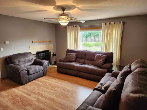 3451 Highlander Dr, Eagan, MN 55122 photo 7