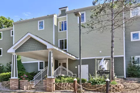 2670 Commerce Blvd #308, Mound, MN 55364