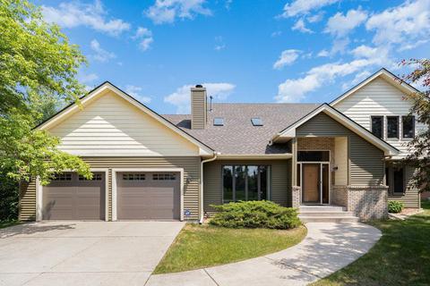 7044 Thames Rd, Woodbury, MN 55125