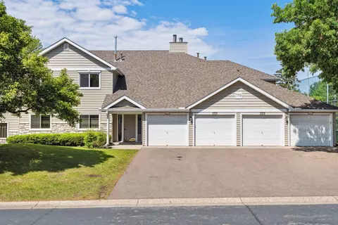 14473 Fairway Dr, Eden Prairie, MN 55344