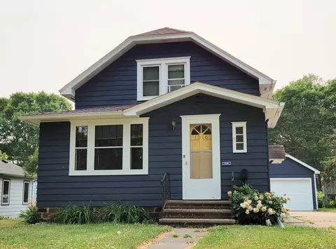 1016 7th Ave SW, Faribault, MN 55021