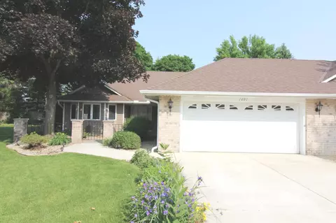 1091 Serene Ct, Shoreview, MN 55126