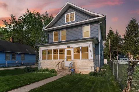 1225 Edgerton St, Saint Paul, MN 55130