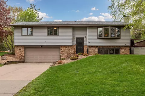6809 Dallas Ln N, Maple Grove, MN 55311