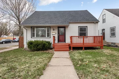 5201 Vincent Ave N, Minneapolis, MN 55430