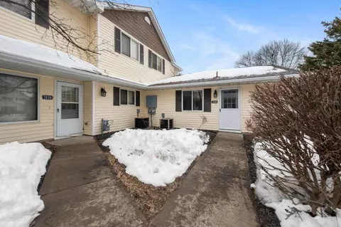 7648 15th Street Ln N, Oakdale, MN 55128