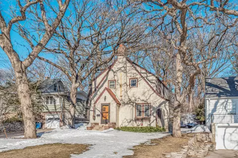 4225 Crocker Ave, Edina, MN 55416