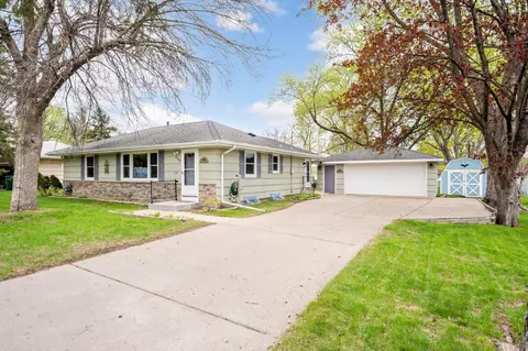 8309 Oakland Ave S, Bloomington, MN 55420