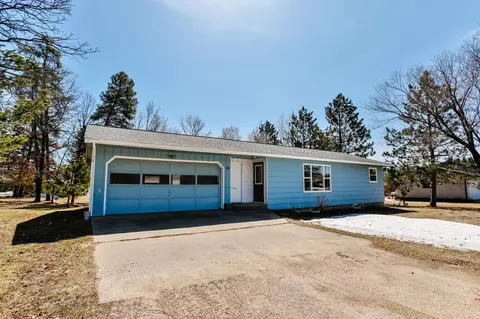18 Hickory Ave NW, Menahga, MN 56464