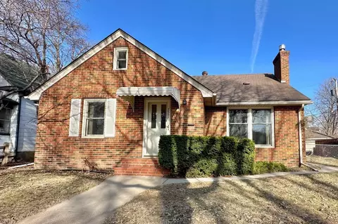 2551 Hayes St NE, Minneapolis, MN 55418