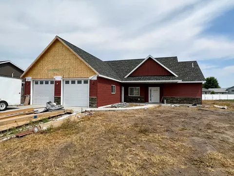 904 7th Ave NW, Perham, MN 56573