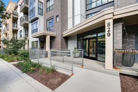 820 Emerald St #105, Saint Paul, MN 55114