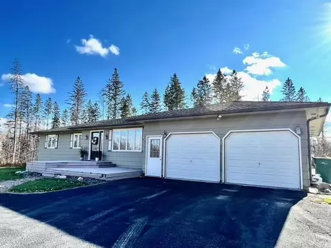 26201 White Spruce Dr, Bemidji, MN 56601