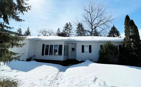 334 E Alcott Ave, Fergus Falls, MN 56537