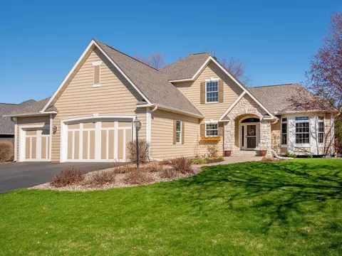 3342 Richmond Bay, Woodbury, MN 55129