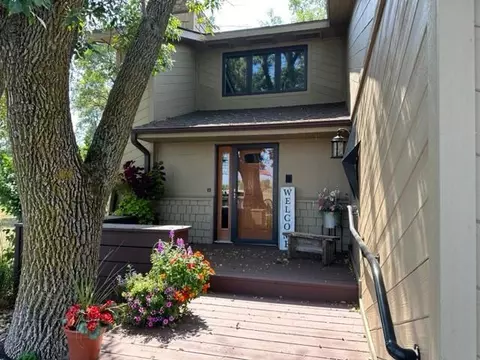 1627 17th St, Windom, MN 56101