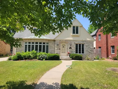 2848 Glenhurst Ave, Saint Louis Park, MN 55416