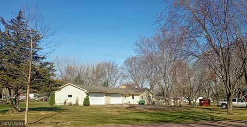 900 Lillian St, Waterville, MN 56096