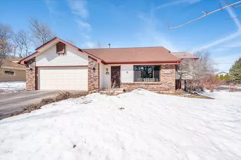 5029 Idlewild St, Duluth, MN 55804