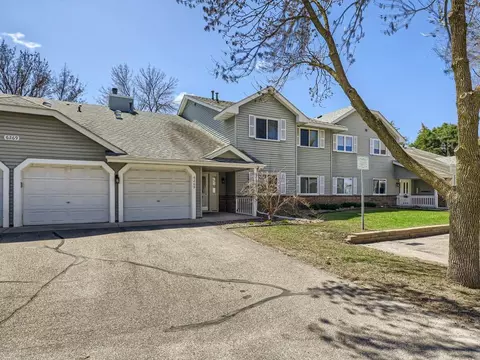 6269 Magda Dr #C, Maple Grove, MN 55369