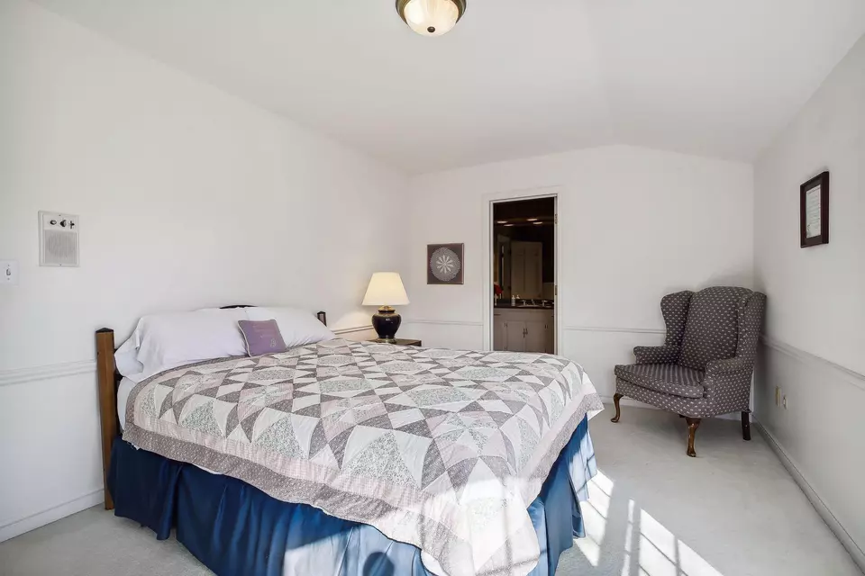  668 Woodridge Dr, Mendota Heights, MN 55118 photo 47