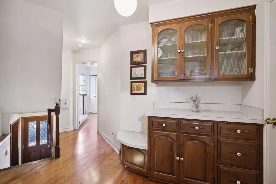  668 Woodridge Dr, Mendota Heights, MN 55118 photo 38