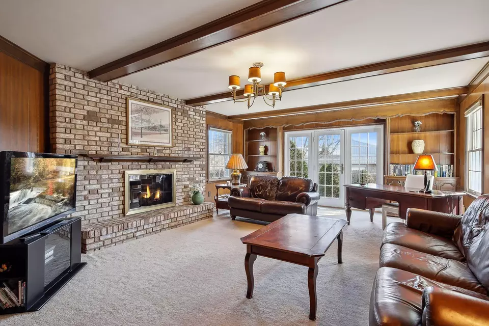  668 Woodridge Dr, Mendota Heights, MN 55118 photo 18