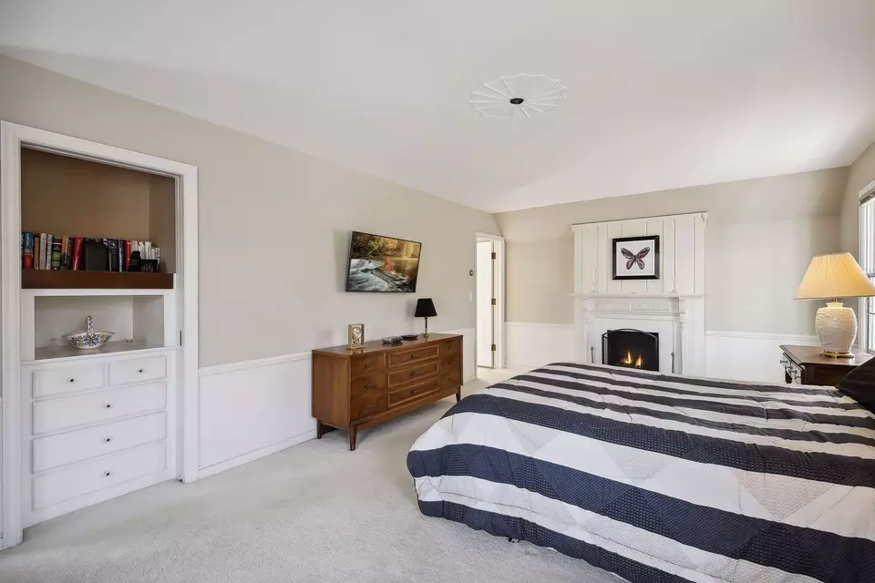  668 Woodridge Dr, Mendota Heights, MN 55118 photo 41