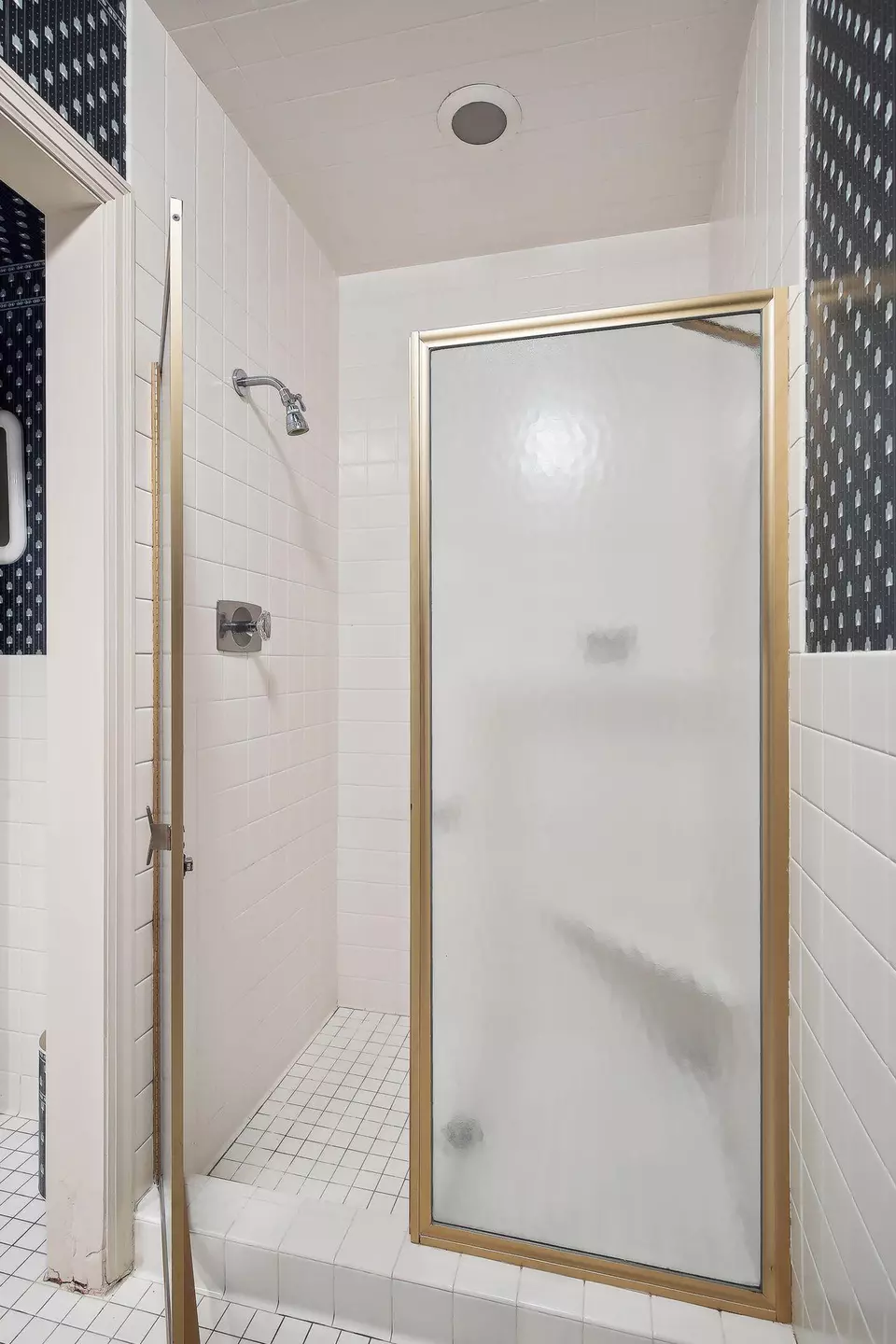  668 Woodridge Dr, Mendota Heights, MN 55118 photo 66