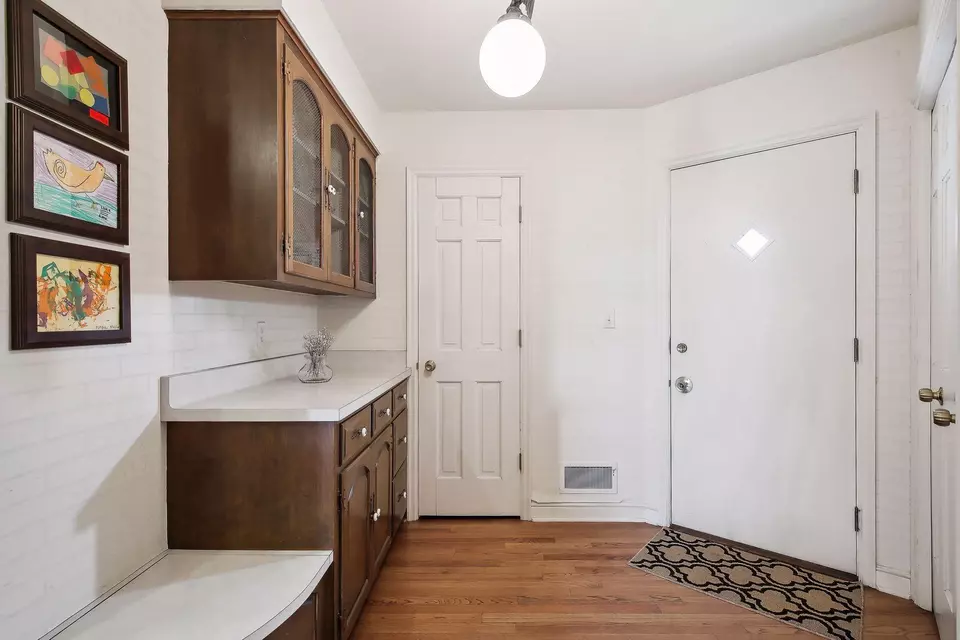  668 Woodridge Dr, Mendota Heights, MN 55118 photo 37