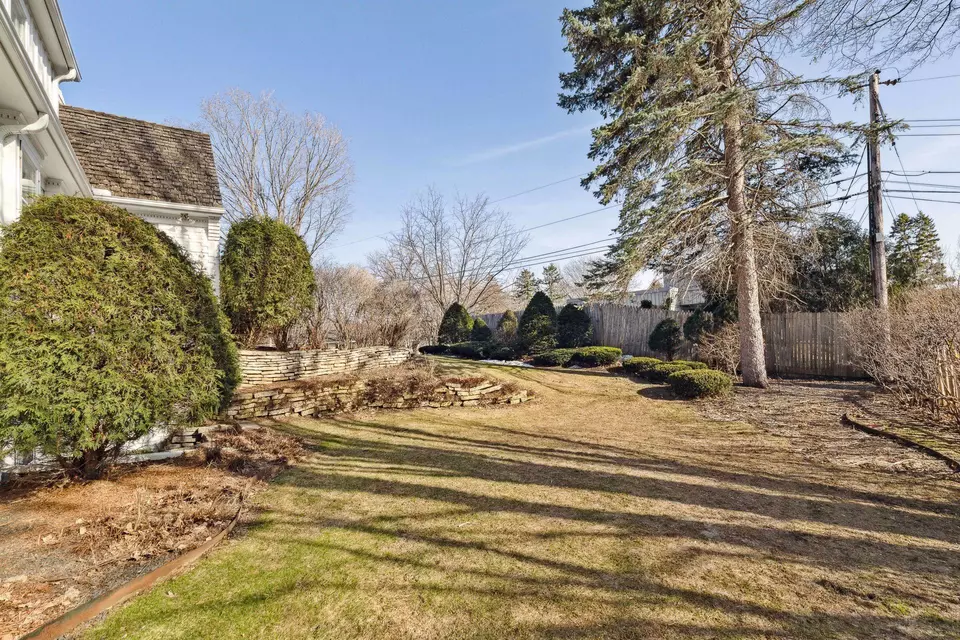  668 Woodridge Dr, Mendota Heights, MN 55118 photo 79