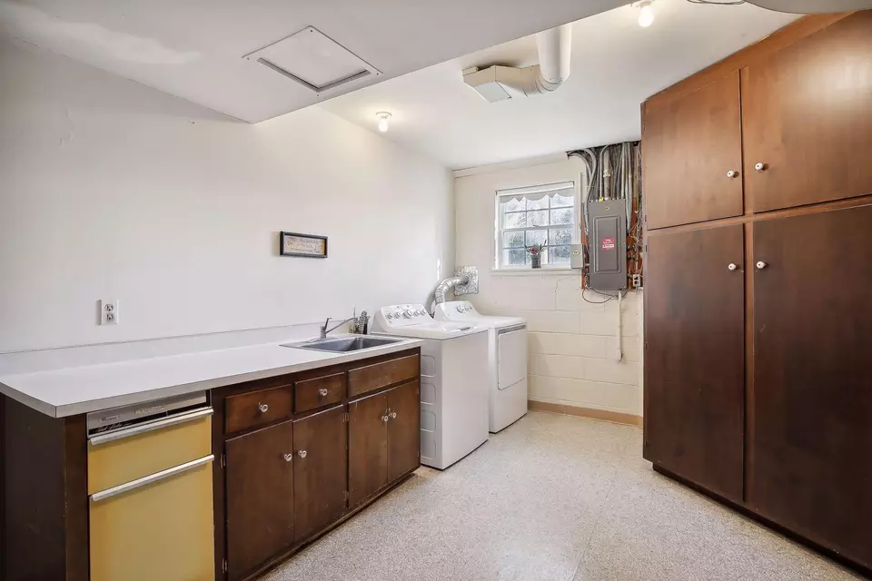  668 Woodridge Dr, Mendota Heights, MN 55118 photo 67