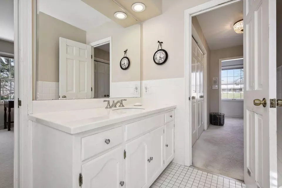  668 Woodridge Dr, Mendota Heights, MN 55118 photo 44