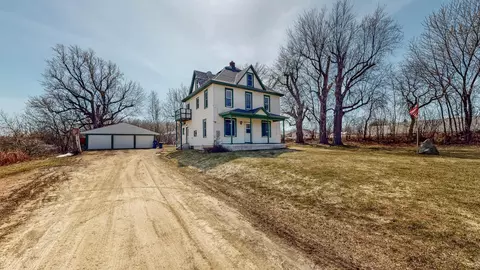 903 2nd St, Kenyon, MN 55946