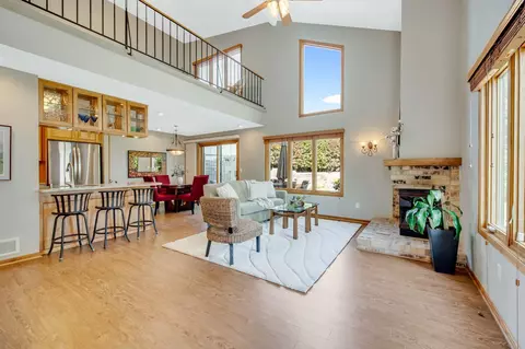 5421 Pompano Dr, Minnetonka, MN 55343