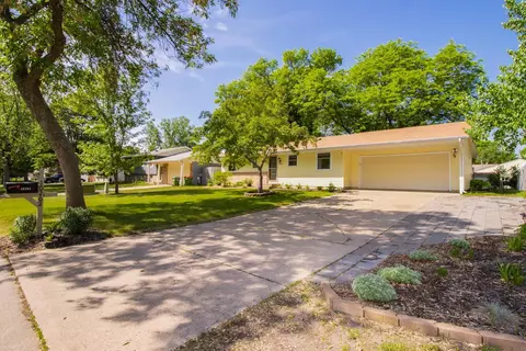 10262 Quinn St NW, Coon Rapids, MN 55433