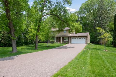 3589 Larchwood Dr, Minnetonka, MN 55345