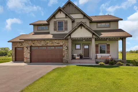 22077 Majestic Dr, Saint Augusta, MN 55320