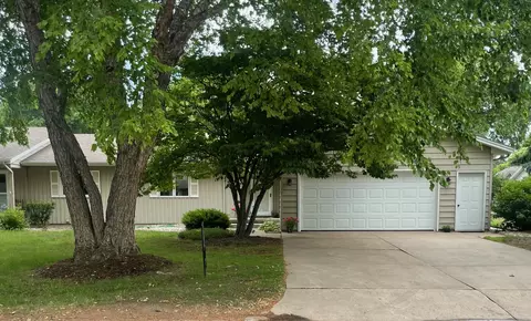 436 Glenview Ct, Le Sueur, MN 56058