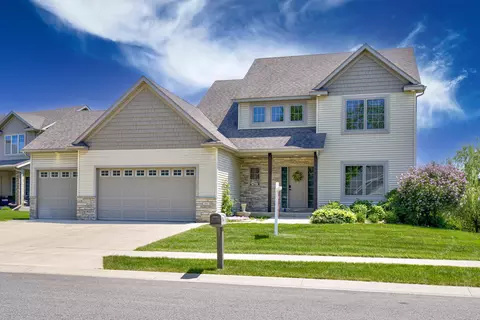 444 Manor Ridge Dr NW, Rochester, MN 55901