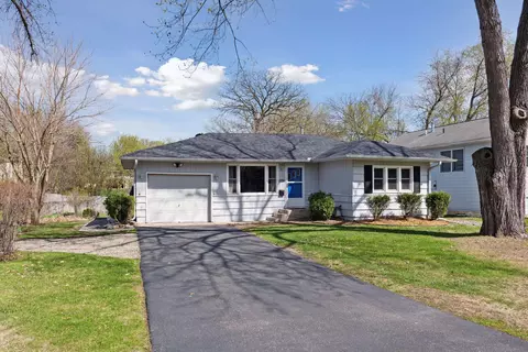 524 Ardmore Dr, Golden Valley, MN 55422