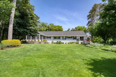 337 Burton Ct, Bloomer, WI 54724