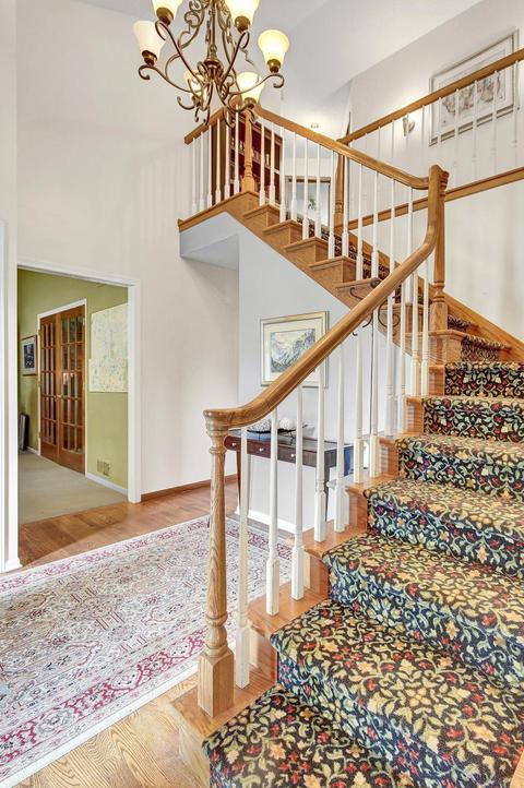 2408 Field Ct, Saint Cloud, MN 56301