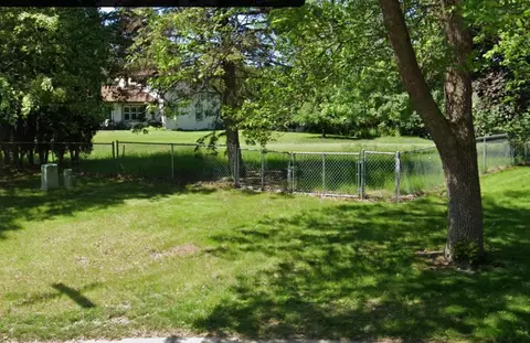 2590 Belmont Ln E, North Saint Paul, MN 55109