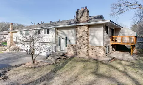 1722 Hickory Hill Dr, Eagan, MN 55122